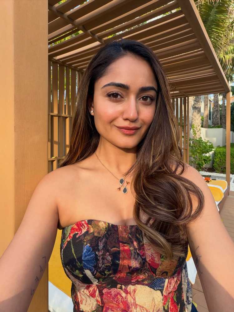 Tridha Choudhury TridhaChoudhury (6) 